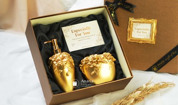 Melissia Giftset | Souvenir VIP Pernikahan Wedding Gift Soap Dispenser