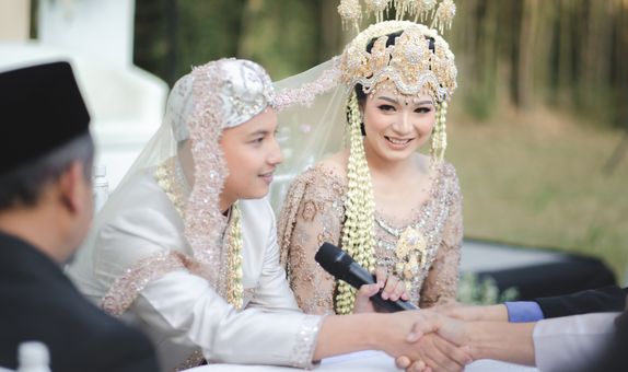 Enjoyable Package Half Day Wedding Photography & Videography