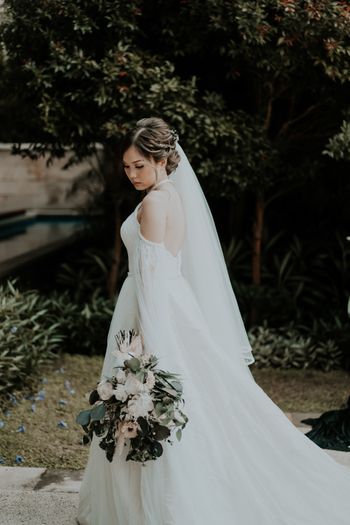 botanical-minimalist-wedding-undefined botanical-minimalist-wedding-undefined