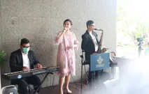Jazz band for wedding at Forest by wyls kitchen jakarta - Double V entertainment by NAREMAX