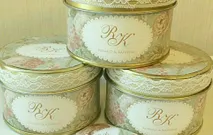 SOUVENIRS & HAMPERS by Bella Luna Bridal