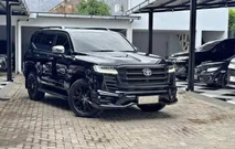 New Land Cruiser VXR 2023 by Hsweddingcar