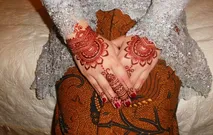 by Dewi Henna by Dewi Henna