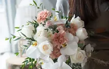cascading bouquet by White On White