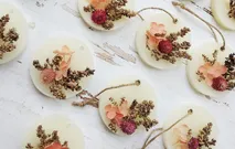 Scented wax sachet by Elysian