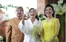 Keshia and Fadhil Siraman by Maheswara