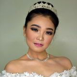 Sissy makeup artis