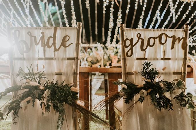 Cliff Wedding Dinner by Bali Izatta Wedding Planner & Wedding Florist Decorator - 011 Cliff Wedding Dinner by Bali Izatta Wedding Planner & Wedding Florist Decorator - 011