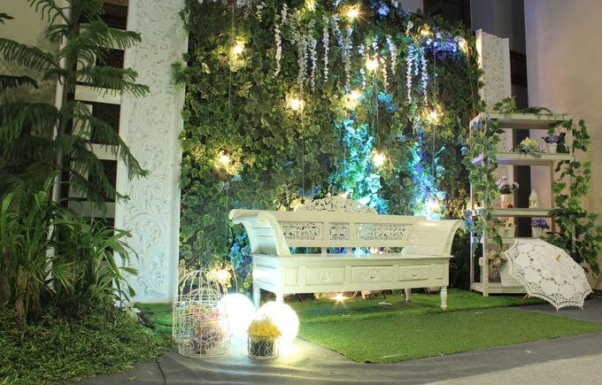 Mutia & Audy Rustic Garden Wedding by LAKSMI - Kebaya Muslimah & Islamic Bride - 011