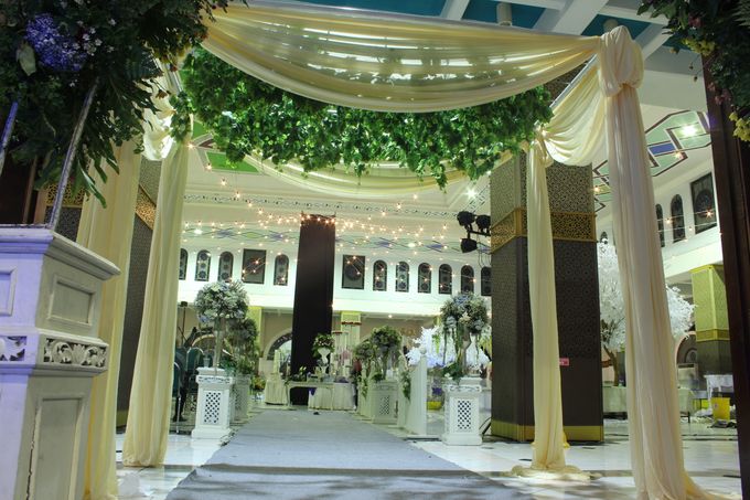 Mutia & Audy Rustic Garden Wedding by LAKSMI - Kebaya Muslimah & Islamic Bride - 007