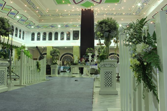 Mutia & Audy Rustic Garden Wedding by LAKSMI - Kebaya Muslimah & Islamic Bride - 005