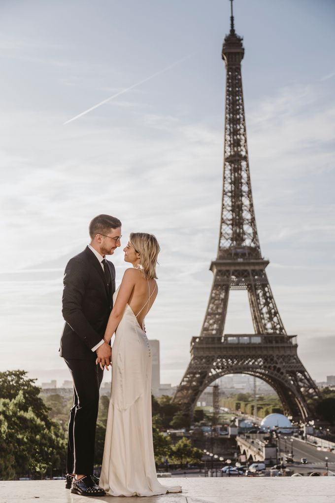 Paris Engagement Photoshoot - Fevrier Photography by Février Photography | Paris Photographer - 005 Paris Engagement Photoshoot - Fevrier Photography by Février Photography | Paris Photographer - 005