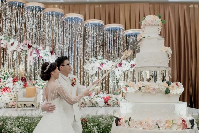 The Wedding of Kelvin & Lydia by Menara Mandiri by IKK Wedding - 002 The Wedding of Kelvin & Lydia by Menara Mandiri by IKK Wedding - 002