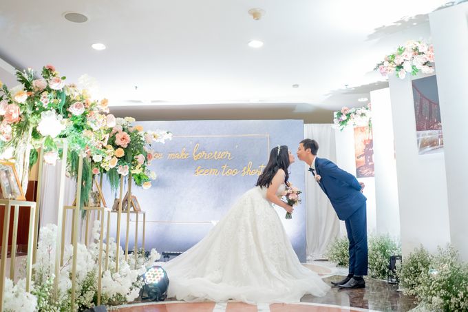 Aston Hotel - Leo & Stella by Maestro Wedding Organizer - 035