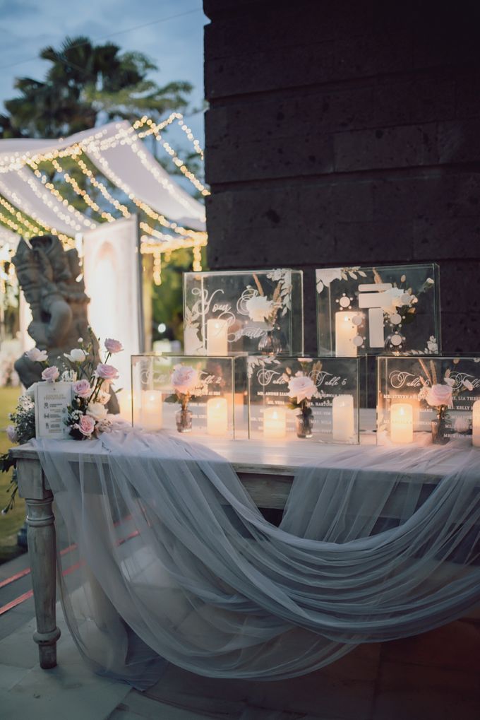 An Elegant Timeless Blush and Rose Gold Arrangement by Bali Wedding Atelier - 009