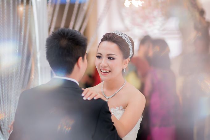 The Wedding of Adi & Ellen by WU5 Fashion Atelier by Wiki Wu & Nancy Wu - 029 The Wedding of Adi & Ellen by WU5 Fashion Atelier by Wiki Wu & Nancy Wu - 029