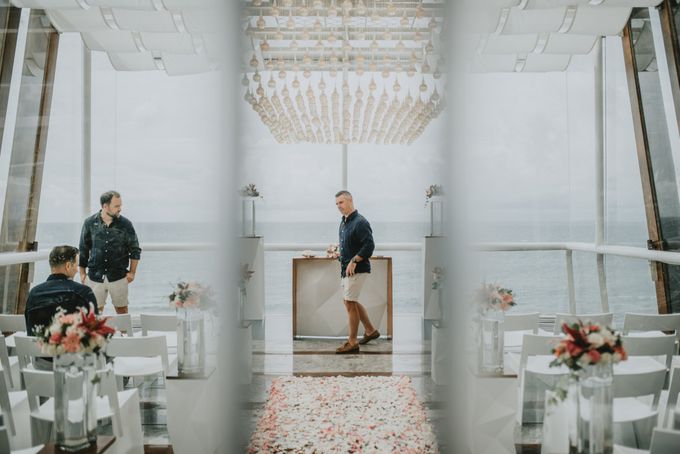 The Wedding Of Lindsay Aston By Varawedding Bridestory Com