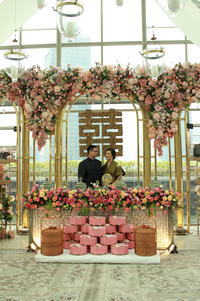 MC Sangjit & MC EngagementnThe Glass Terrace Grand Hyatt Jakarta By Double V Entertainment by Anthony Stevven - 001 MC Sangjit & MC EngagementnThe Glass Terrace Grand Hyatt Jakarta By Double V Entertainment by Anthony Stevven - 001