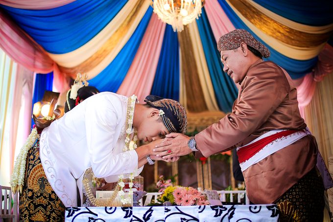 Ayik & Yudha Wedding by Faust Photography - 021