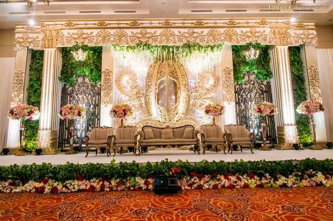 Glamour Javanese Carriage by Joelle Decoration - 002 Glamour Javanese Carriage by Joelle Decoration - 002