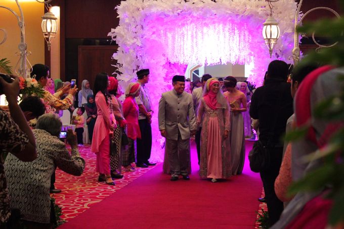 Gladisena & Puspita Wedding by Klub Kelapa Gading - 008 Gladisena & Puspita Wedding by Klub Kelapa Gading - 008