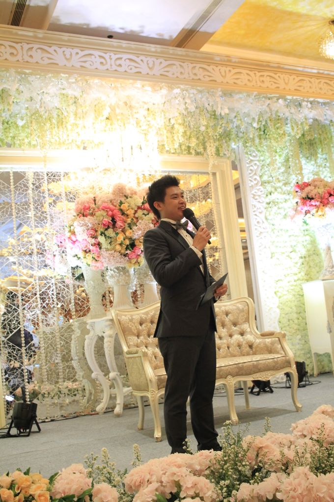 MC Wedding Red Top Hotel Jakarta - Anthony Stevven by Pelangi Cake - 017