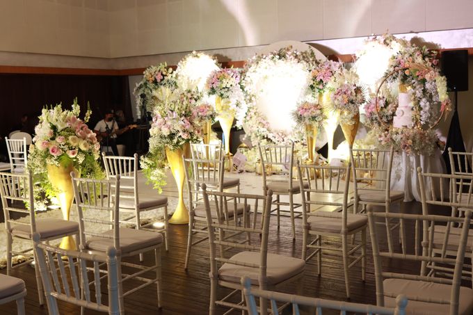 MC Wedding At Ramayana Terrace Kempinski hotel Jakarta - anthony Stevven by Bloomscake Wedding - 006 MC Wedding At Ramayana Terrace Kempinski hotel Jakarta - anthony Stevven by Bloomscake Wedding - 006