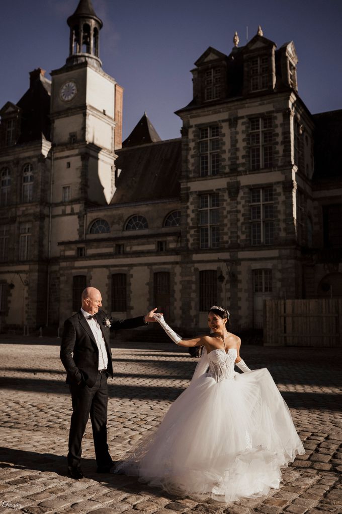 Exclusive Paris Pre Wedding Photo Shoot at Chateau de Fontainebleau by Février Photography | Paris Photographer - 006 Exclusive Paris Pre Wedding Photo Shoot at Chateau de Fontainebleau by Février Photography | Paris Photographer - 006