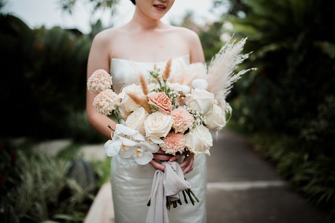Wedding Anastasia & Arif by Bali Izatta Wedding Planner & Wedding Florist Decorator - 009 Wedding Anastasia & Arif by Bali Izatta Wedding Planner & Wedding Florist Decorator - 009