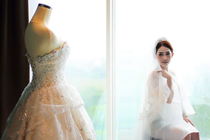 The Moment in Wedding of Rega & Tika by Retro Photography & Videography - 036 The Moment in Wedding of Rega & Tika by Retro Photography & Videography - 036