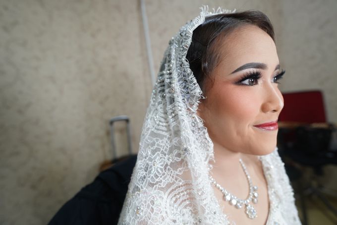 Wedding Rachima by Zia Brides Make Up Artist & Kebaya - 005 Wedding Rachima by Zia Brides Make Up Artist & Kebaya - 005