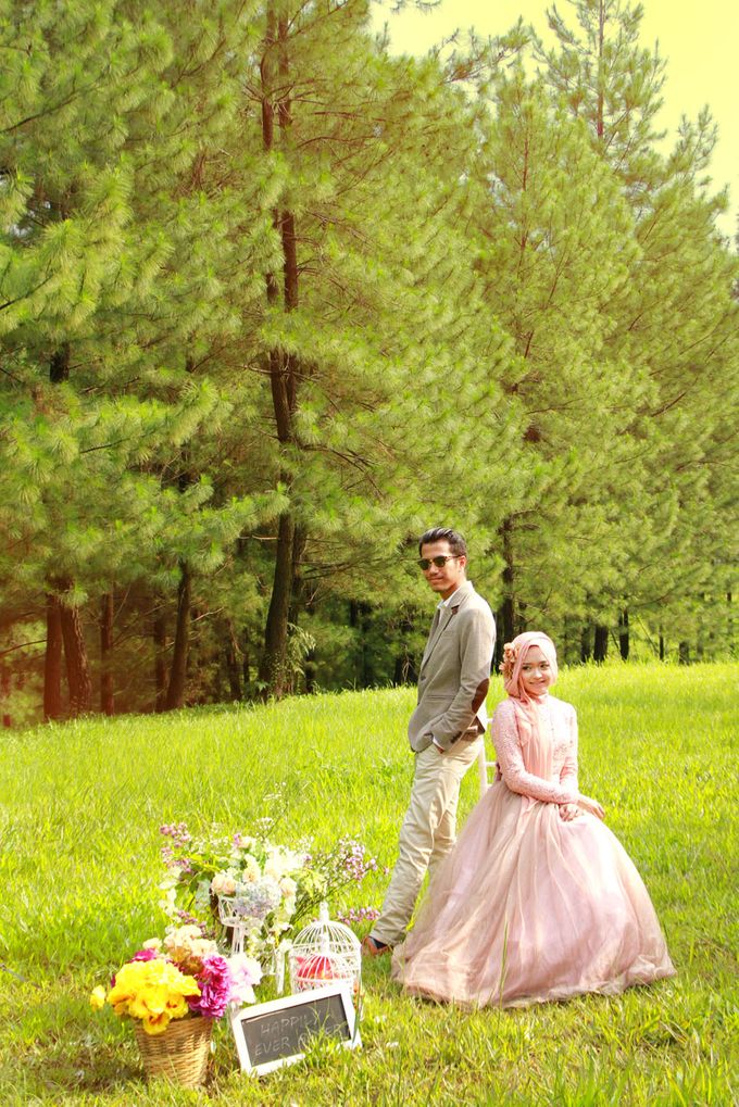 Dini & Fachri prewedding by Glamorous Photography - 003