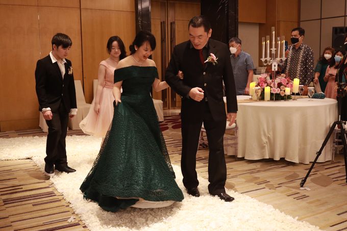 Entertainment jazz wedding at westin hotel jakarta - Double V entertainment by Double V Entertainment - 008 Entertainment jazz wedding at westin hotel jakarta - Double V entertainment by Double V Entertainment - 008