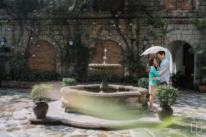 College Sweethearts School Themed Engagement session with an Elegant twist by Bride Idea - 001 College Sweethearts School Themed Engagement session with an Elegant twist by Bride Idea - 001
