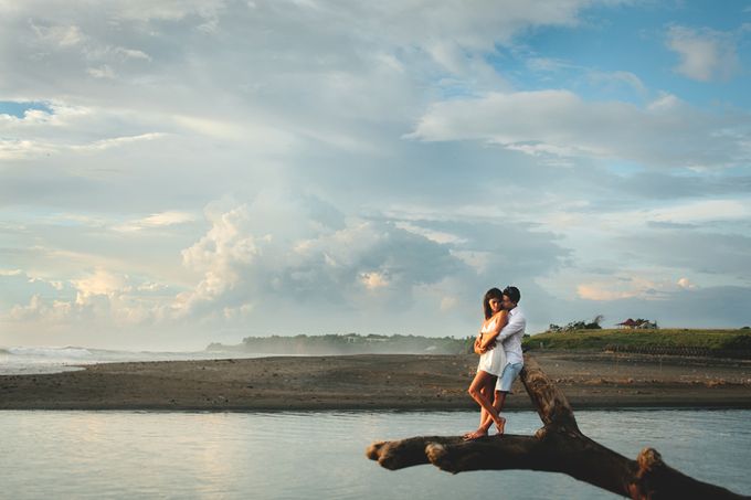 Andrew & Oksana Engagement by Tropics Bali Photography - 017