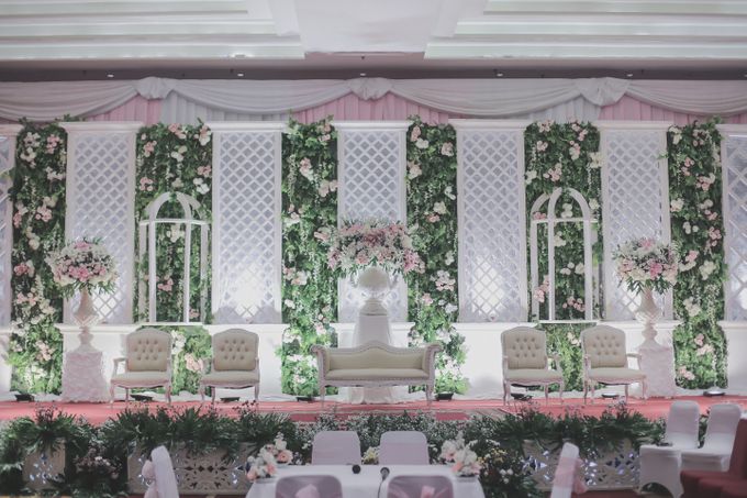 Grand Galaxy Convention Hall - Ima & Yozi by JEE Ballroom Group - 007 Grand Galaxy Convention Hall - Ima & Yozi by JEE Ballroom Group - 007