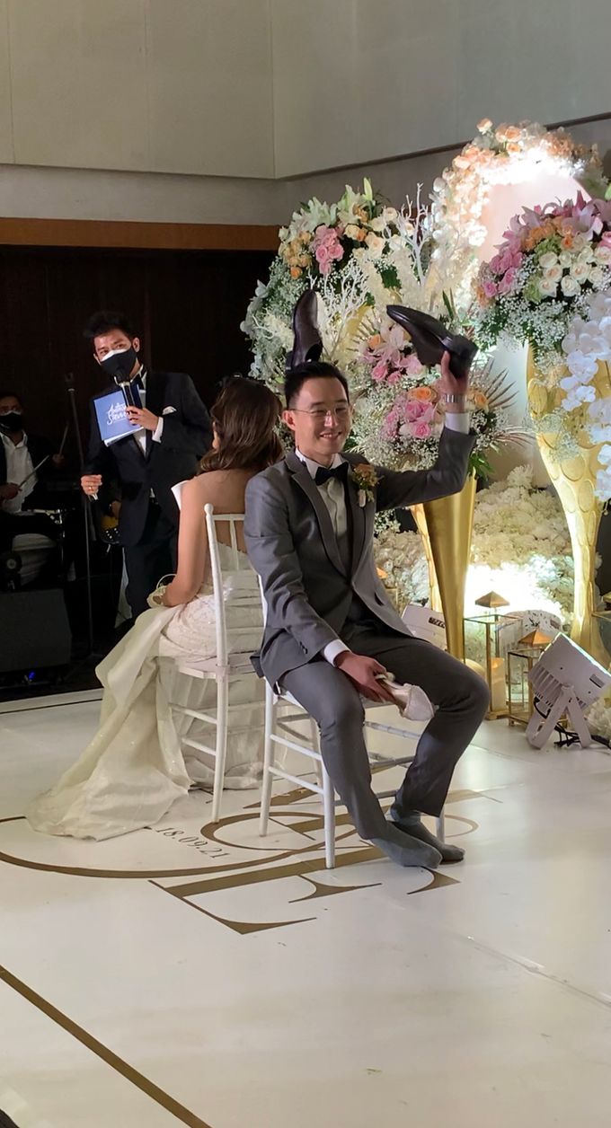 MC Wedding At Ramayana Terrace Kempinski hotel Jakarta - anthony Stevven by Bloomscake Wedding - 001 MC Wedding At Ramayana Terrace Kempinski hotel Jakarta - anthony Stevven by Bloomscake Wedding - 001