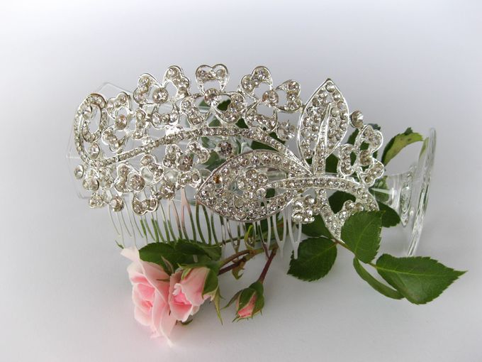 Bridal Hair Comb by Pamela Falli - 015 Bridal Hair Comb by Pamela Falli - 015