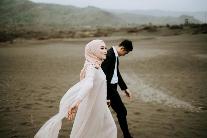 Prewedding outdoor session Bagus and Ayi by Alethaproject - 009 Prewedding outdoor session Bagus and Ayi by Alethaproject - 009