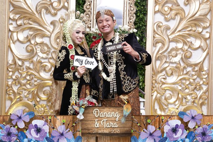 Danang & Tara Wedding by Foto moto photobooth - 001 Danang & Tara Wedding by Foto moto photobooth - 001