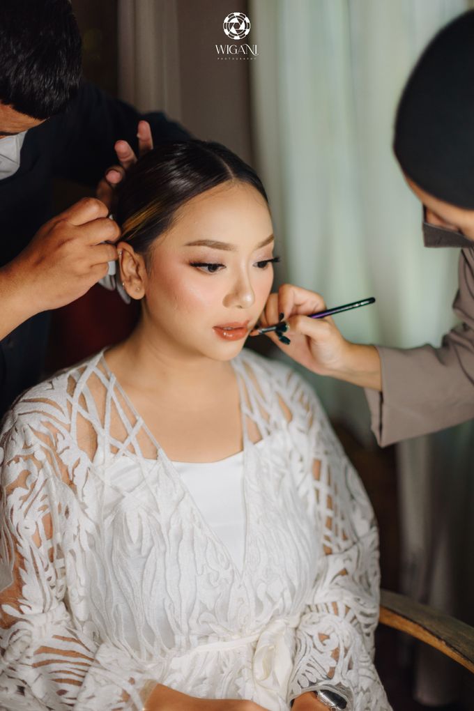 The Wedding of Ichi & Adrian by Mayrindra Makeup Artist - 001 The Wedding of Ichi & Adrian by Mayrindra Makeup Artist - 001