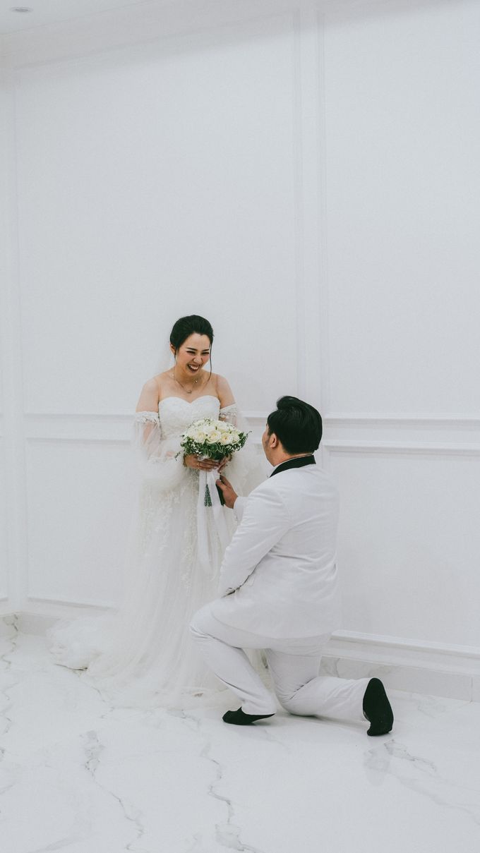 Wedding dress of Louis & Stella Blessing Ceremony by La’Belle Custom and Rent Dress - 001