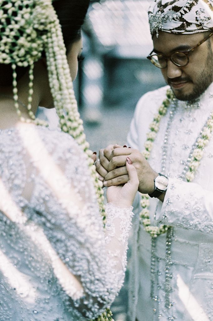Monokkrom Analogue Wedding by Monokkrom - 001