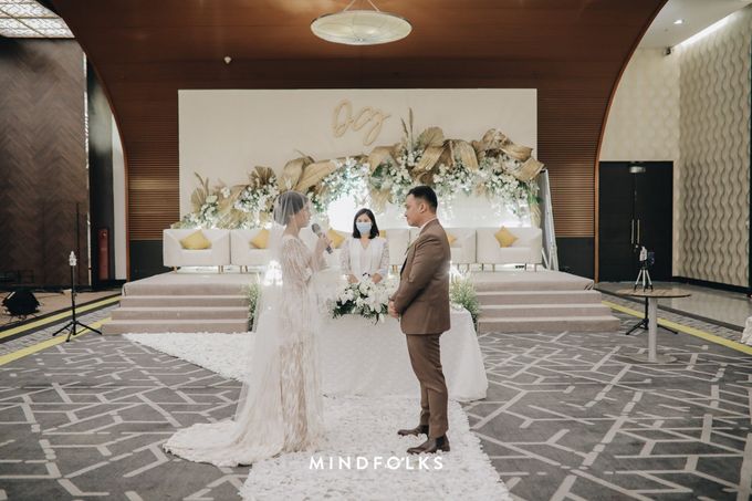 Holy Matrimony Moment at Menara Mandiri by Menara Mandiri by IKK Wedding (ex. Plaza Bapindo) - 001 Holy Matrimony Moment at Menara Mandiri by Menara Mandiri by IKK Wedding (ex. Plaza Bapindo) - 001