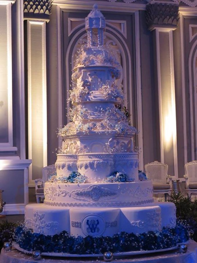 7 tiers Wedding Cake by LeNovelle Cake - 015 7 tiers Wedding Cake by LeNovelle Cake - 015