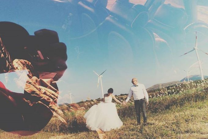 Jeju Engagement Portrait of Steve + Chloe by Vera Wang Singapore - 022