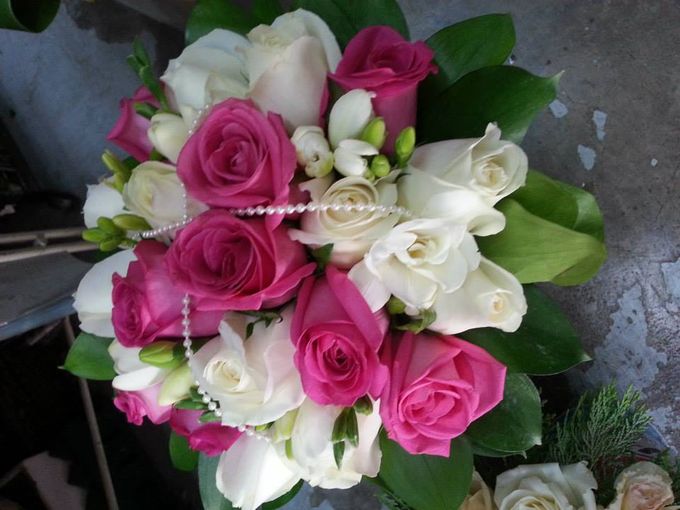 Wedding Bouquet by Welna's Floral Design Collection - 007 Wedding Bouquet by Welna's Floral Design Collection - 007