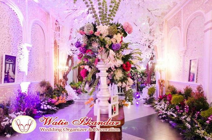 tema Padang dipadu dengan ukiran maroko by Watie Iskandar Wedding Decoration & Organizer - 009