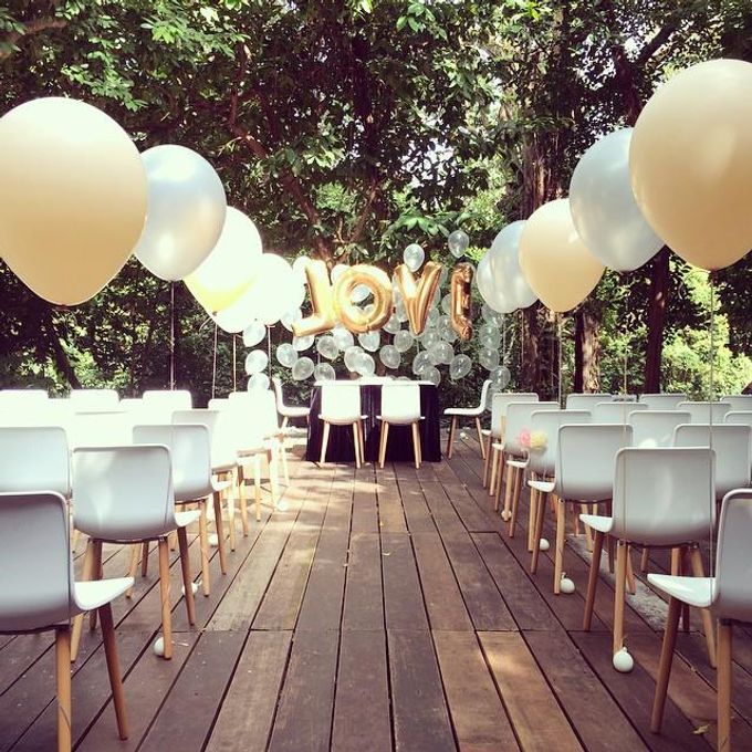Solemnisation Table by Balloon Blasters - 003 Solemnisation Table by Balloon Blasters - 003