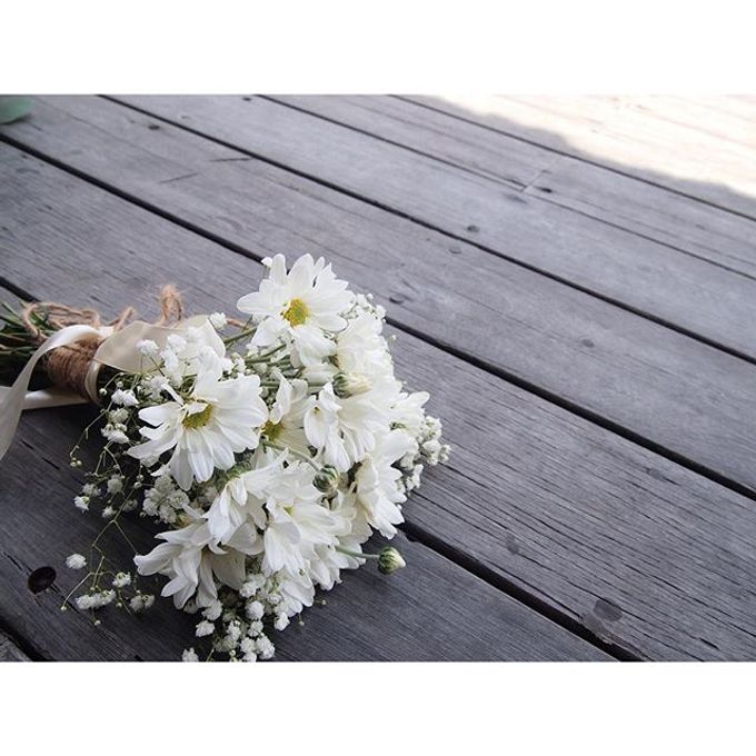 rustic wedding Julian Clark & Felicia anggraini by Sweetbella Florist & Decoration - 008 rustic wedding Julian Clark & Felicia anggraini by Sweetbella Florist & Decoration - 008